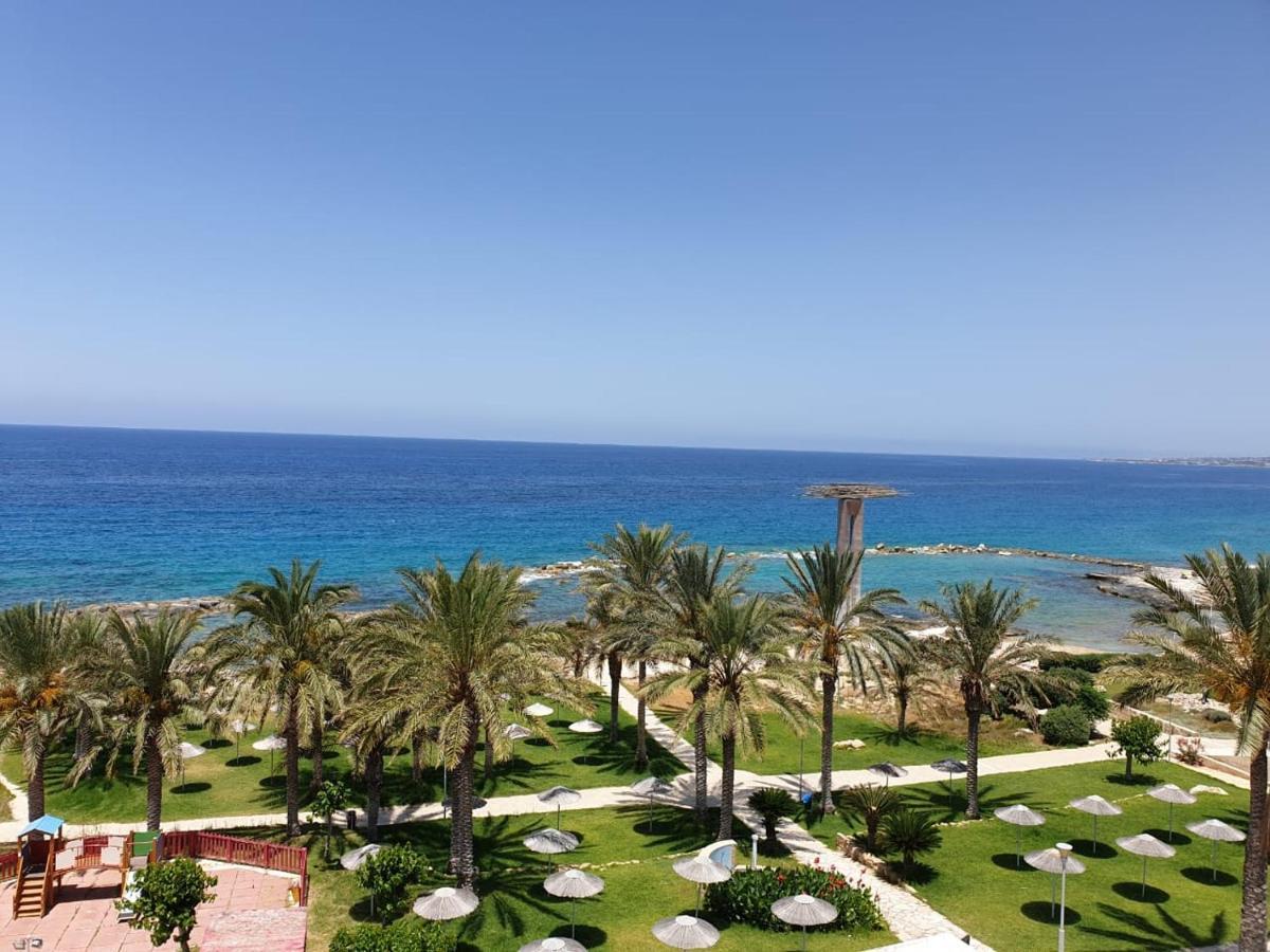 Seaview Sunset Holiday Apartments Paphos ภายนอก รูปภาพ