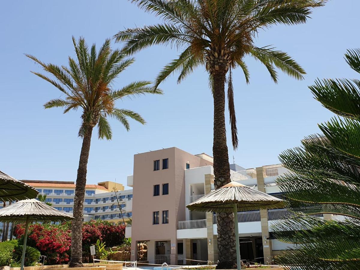 Seaview Sunset Holiday Apartments Paphos ภายนอก รูปภาพ